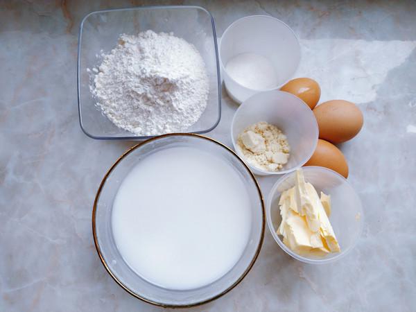 黃桃千層蛋糕卷的做法-甜味烘焙菜譜-易網(wǎng)<a href=http://www.logojc.com/ target=_blank class=infotextkey>健康養(yǎng)生</a>網(wǎng) 黃桃千層蛋糕卷的做法-甜味烘焙菜譜