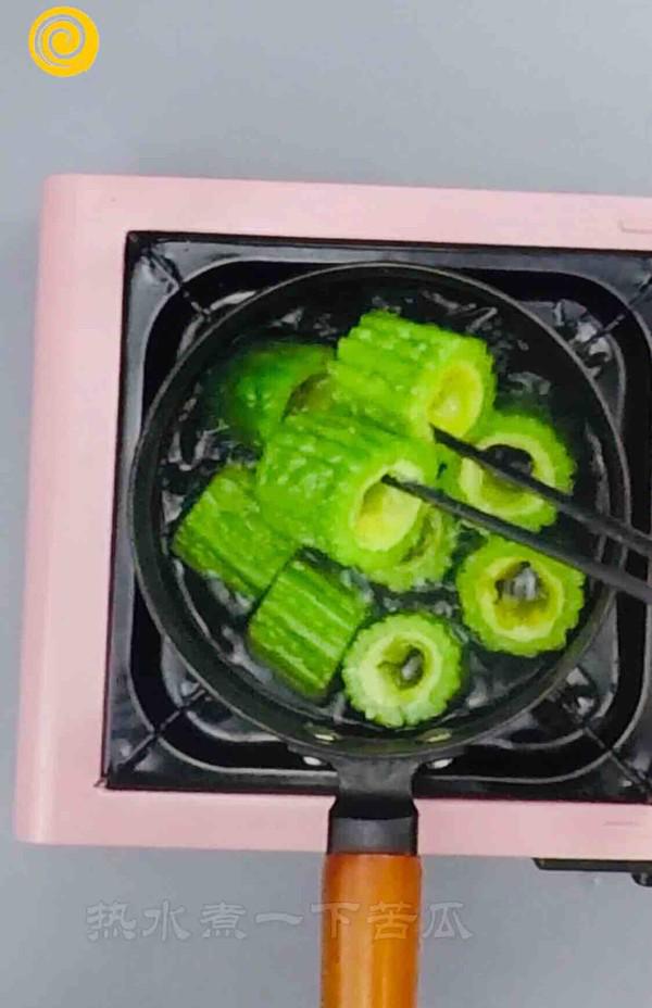 減肥餐~苦瓜釀肉的做法-咸鮮味蒸菜譜-易網健康養生網 減肥餐~苦瓜釀肉的做法-咸鮮味蒸菜譜