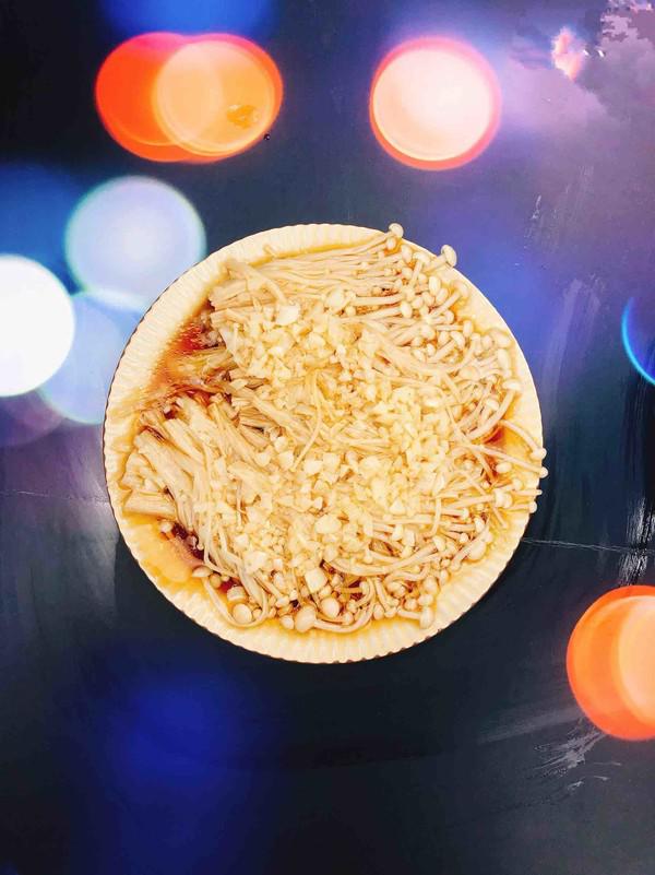 超簡(jiǎn)單的減肥版蒜蓉金針菇的做法-咸鮮味蒸菜譜