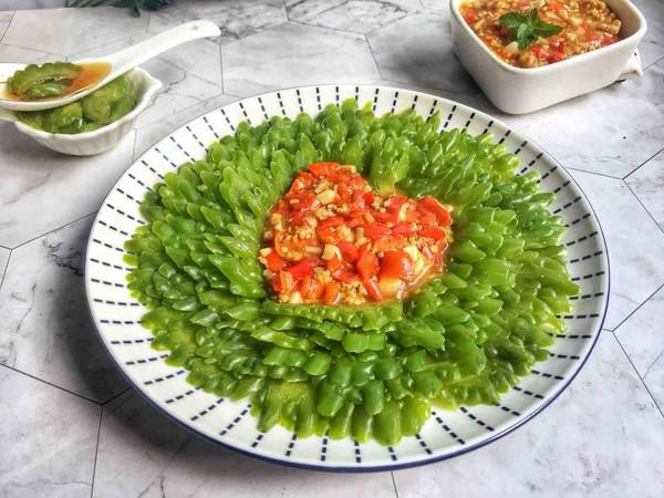 剁椒肉末抱苦瓜的做法-香辣味炒菜譜