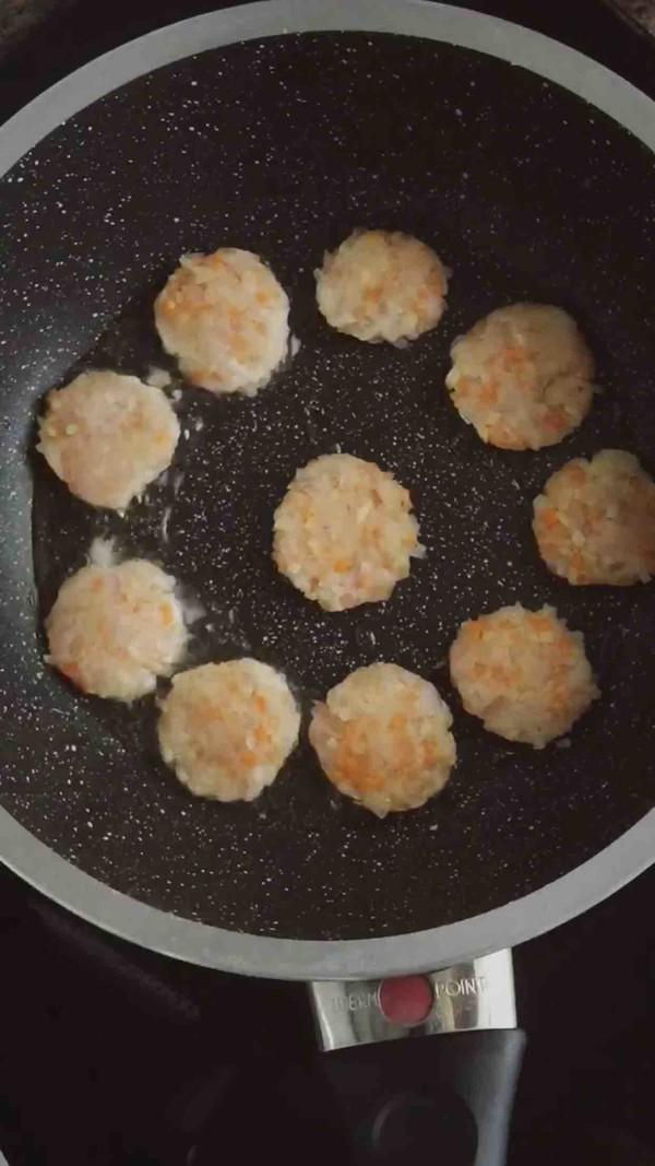 mini雞肉蔬菜餅的做法-家常味煎菜譜