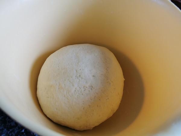 鍋邊饃饃—排骨燒毛豆的做法-家常味燒菜譜