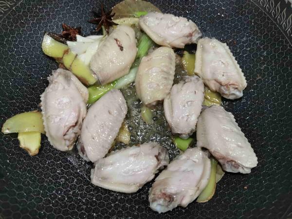 一瓶可樂玩轉一道菜——可樂雞翅的做法-家常味燒菜譜