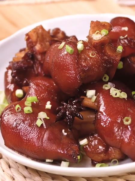 紅燒豬蹄的做法-家常味炒菜譜