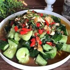 刀拍黃瓜你是怎么做的？跟我的做法一樣嗎？的做法-家常味拌菜譜