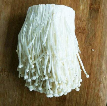 紅油金針菇的做法-家常味拌菜譜