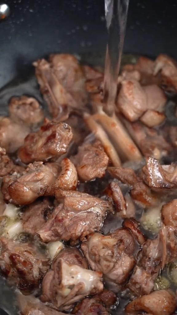 仔姜燜鴨的做法-家常味燜菜譜