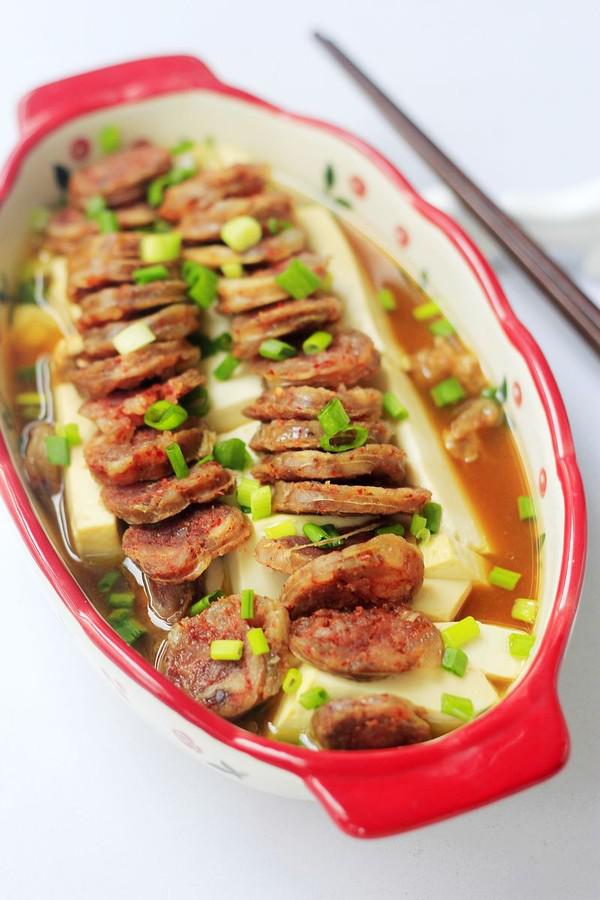 臘腸蒸豆腐的做法-咸鮮味蒸菜譜