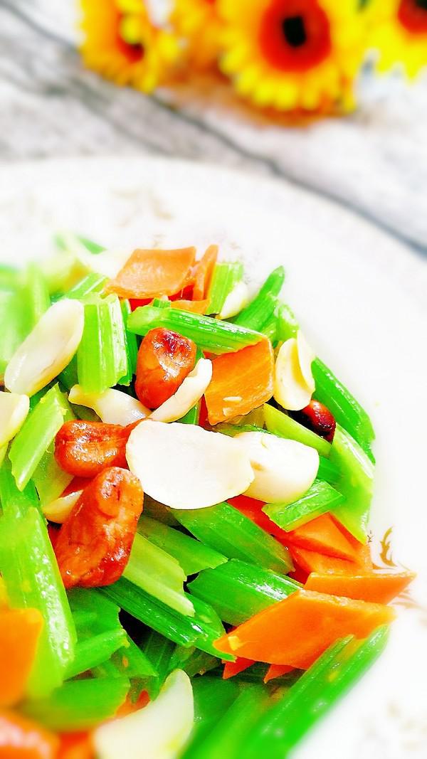 香芹百合的做法-家常味炒菜譜