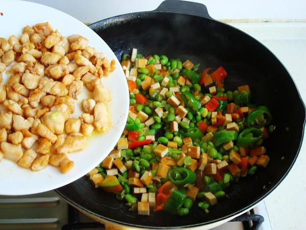 毛豆香干炒肉丁的做法-咸鮮味炒菜譜