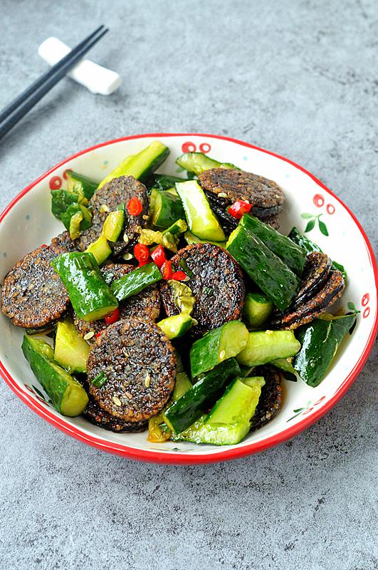 血粑拌黃瓜的做法-家常味拌菜譜