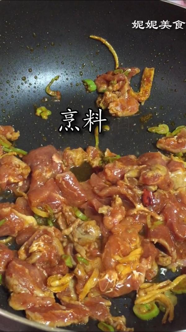 小蒜炒肉片的做法-家常味炒菜譜-易網健康養生網 小蒜炒肉片的做法-家常味炒菜譜