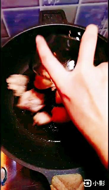 土豆燒雞翅的做法-家常味燒菜譜