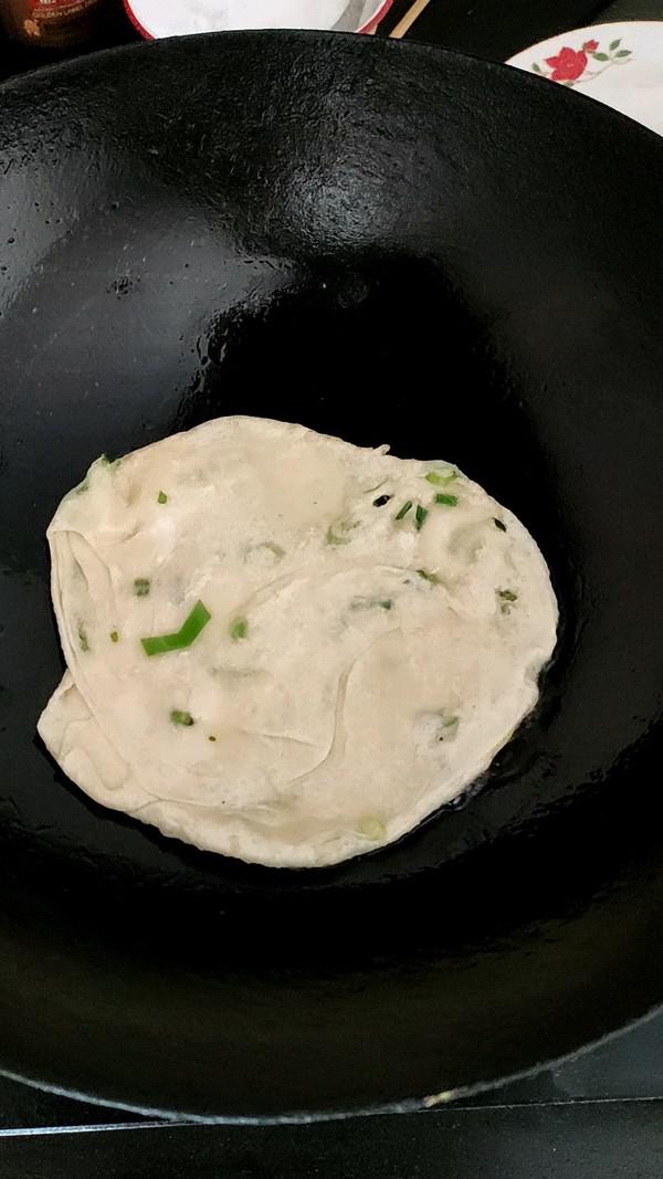 蔥油餅的做法-蔥香味烙菜譜