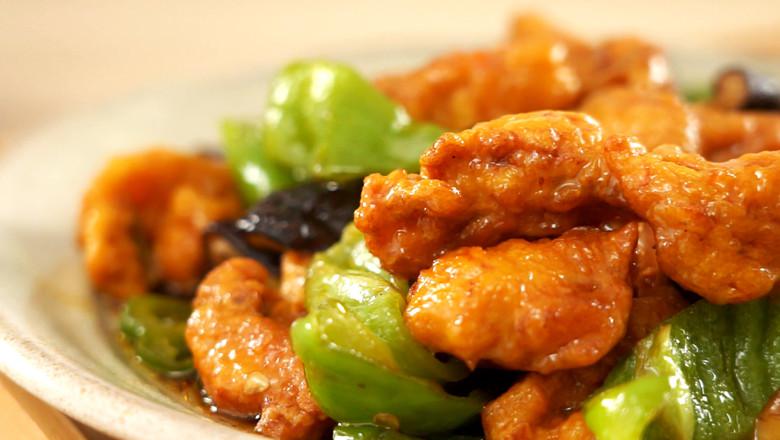 雞腿燴鮮菇【孔老師教做菜】的做法-家常味炒菜譜