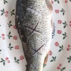 紫蘇燒鯉魚的做法-家常味燒菜譜