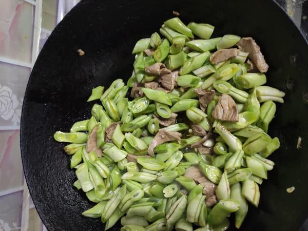白蕓豆炒肉的做法-咸鮮味燉菜譜