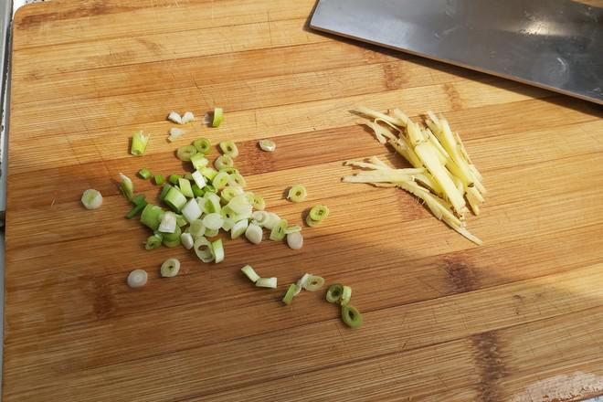 紅燒大蝦的做法-咸鮮味炒菜譜