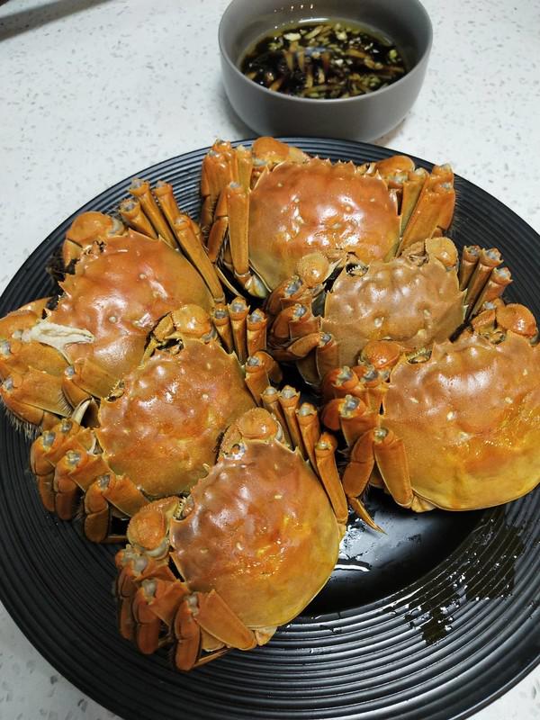 清蒸螃蟹配自制料汁的做法-家常味蒸菜譜