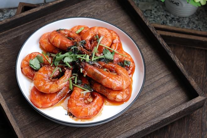 油燜大蝦(懶人版)的做法-咸鮮味炒菜譜-易網健康養生網 油燜大蝦(懶人版)的做法-咸鮮味炒菜譜