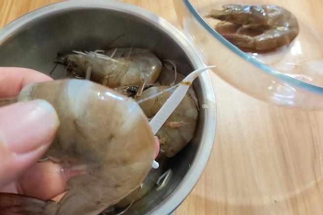 油燜大蝦(懶人版)的做法-咸鮮味炒菜譜-易網健康養生網 油燜大蝦(懶人版)的做法-咸鮮味炒菜譜