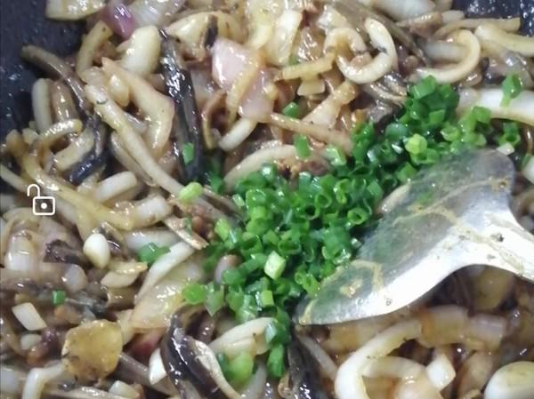 洋蔥炒鱔絲的做法-家常味炒菜譜-易網健康養生網 洋蔥炒鱔絲的做法-家常味炒菜譜