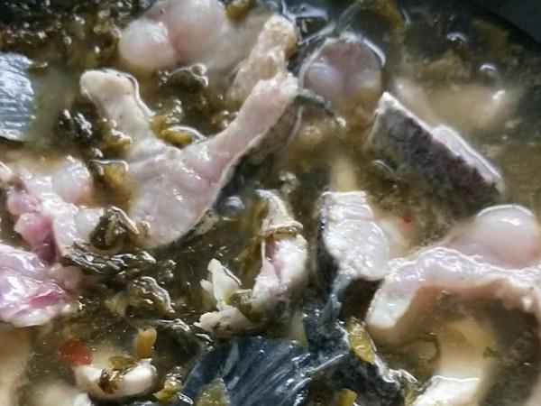 酸菜魚（懶人版）的做法-咸鮮味煮菜譜