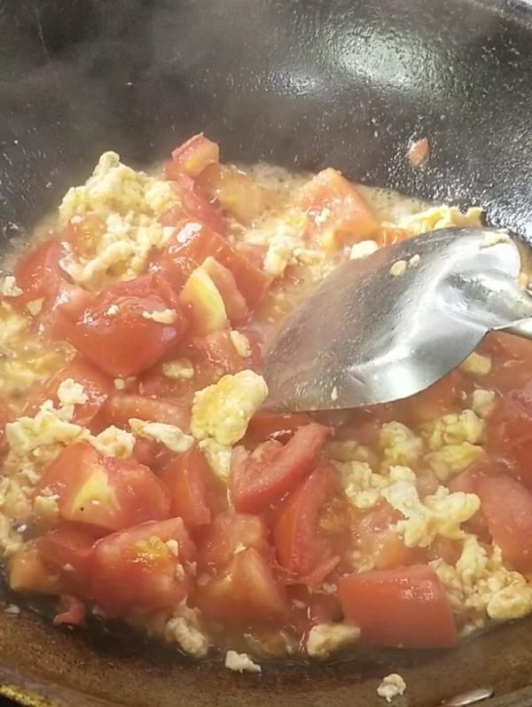 番茄炒雞蛋的做法-咸鮮味炒菜譜