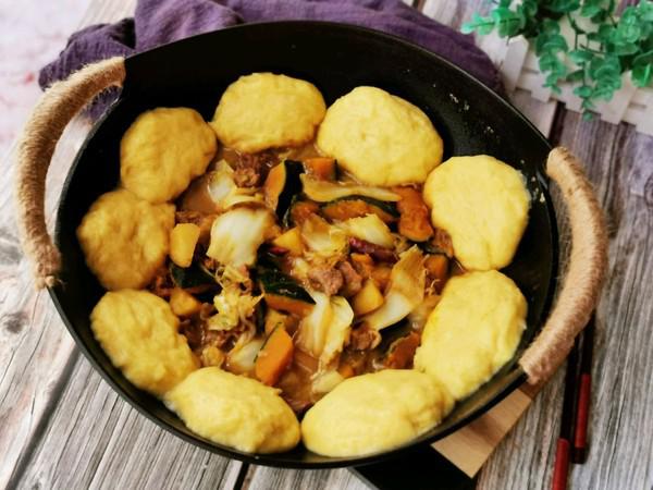 蔬菜燉牛肉貼餅子的做法-家常味燉菜譜