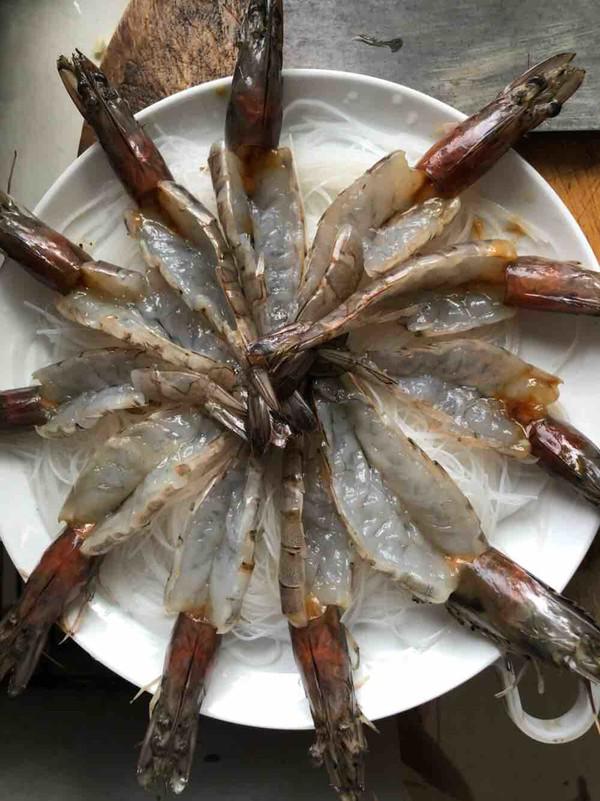 蒜蓉粉絲開背蝦的做法-咸鮮味蒸菜譜
