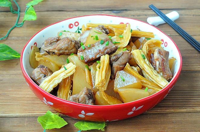 蘿卜腐竹燒排骨的做法-家常味燒菜譜