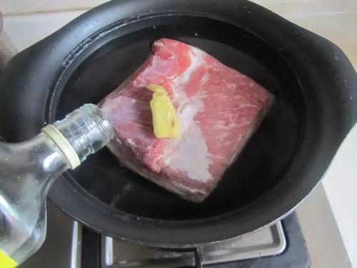 介紹梅菜扣肉簡單做法的做法-其它口味蒸菜譜-易網健康養生網 介紹梅菜扣肉簡單做法的做法-其它口味蒸菜譜