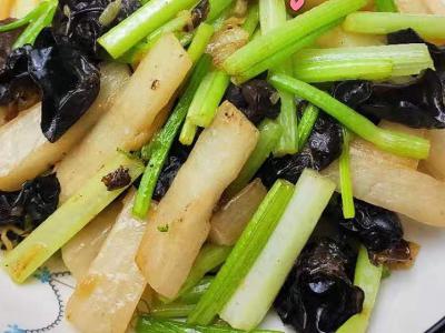 芹菜炒山藥的做法-家常味炒菜譜