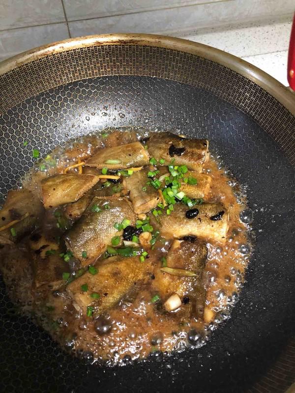 豆豉鱈魚尾的做法-家常味燒菜譜