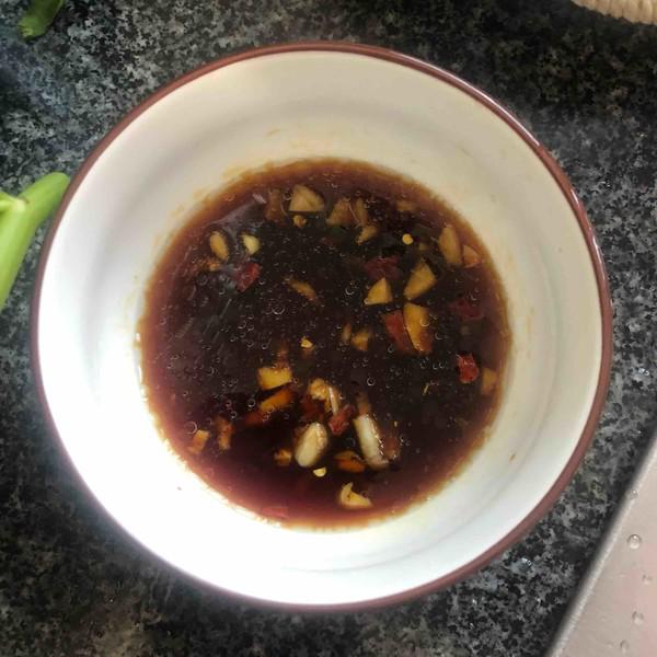 手撕茄子的做法-醬香味拌菜譜