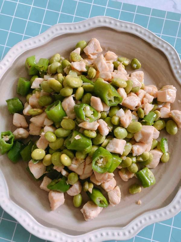 青豆雞丁的做法-家常味炒菜譜