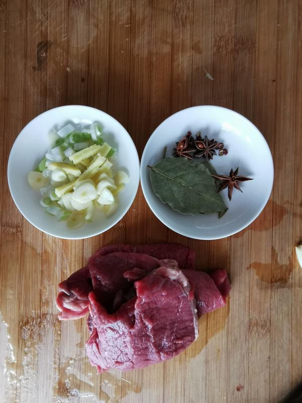 電壓力鍋燉牛肉的做法-家常味燉菜譜