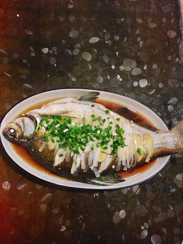 清蒸武昌魚的做法-咸鮮味蒸菜譜