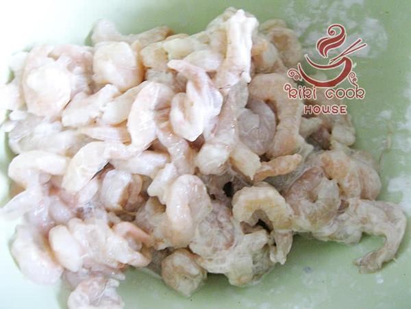 椒鹽蝦仁的做法-咸鮮味炸菜譜