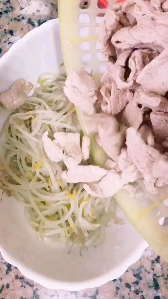 水煮肉的做法-香辣味煮菜譜