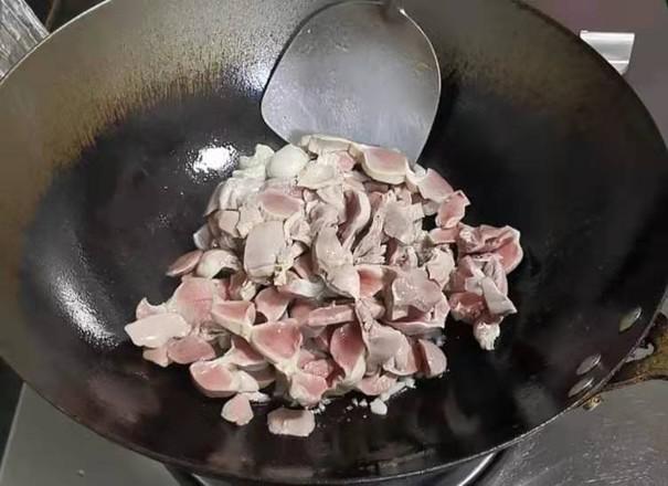 孜然蒜苔炒鴨腎的做法-家常味炒菜譜