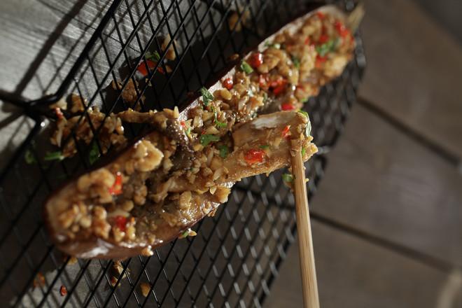 蒜香茄子，宵夜中的王者！的做法-香辣味烤菜譜