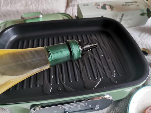 法式牛排的做法-黑椒味煎菜譜