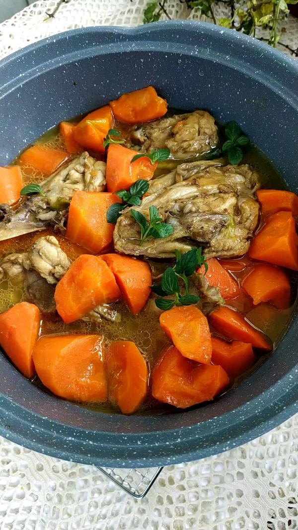 骨架蘿卜煲的做法-家常味燉菜譜