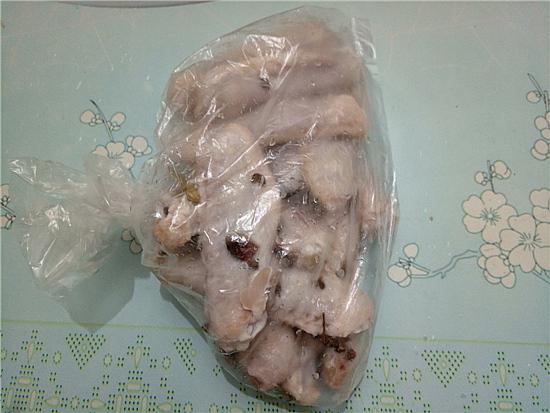 香辣鹵鴨翅（海帶鹵蛋）的做法-香辣味鹵菜譜