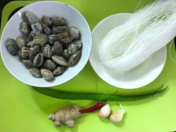 花蛤粉絲煲的做法-咸鮮味煮菜譜