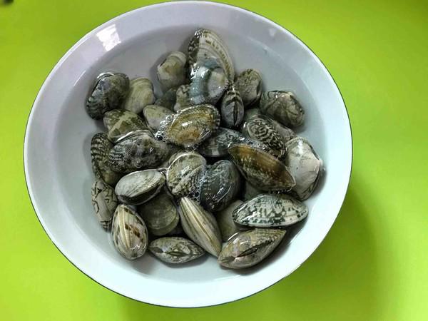 花蛤粉絲煲的做法-咸鮮味煮菜譜