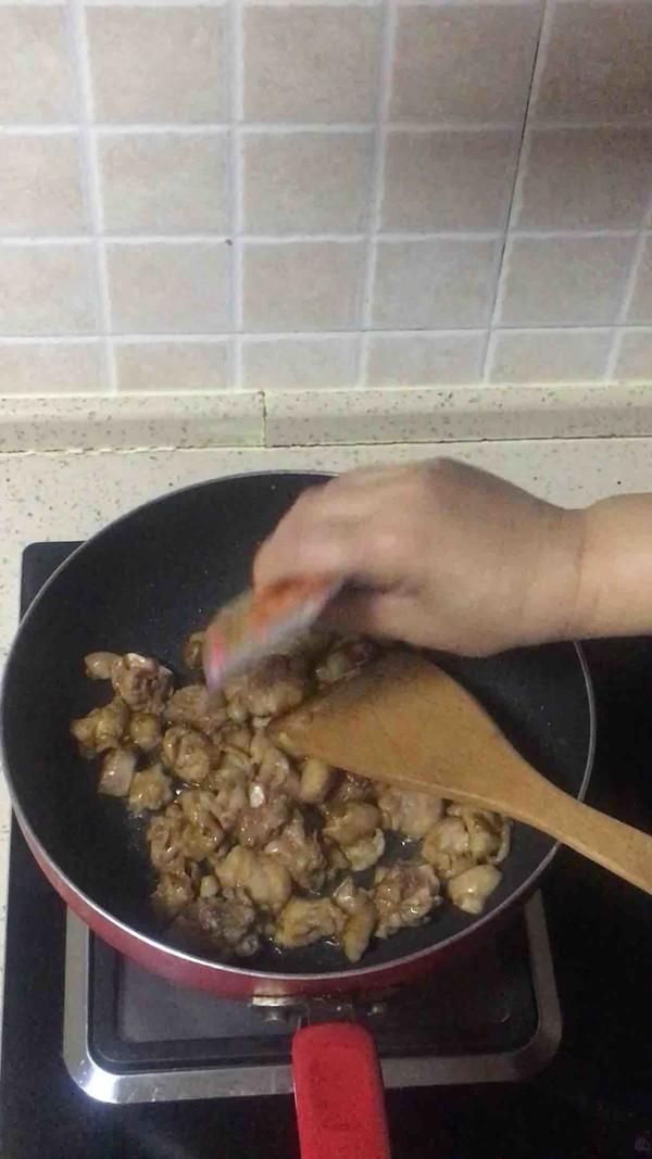 油茶籽油炒雞的做法-香辣味炒菜譜