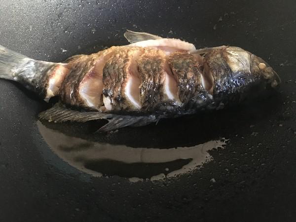 鯽魚白蘿卜絲湯的做法-家常味煮菜譜-易網健康養生網 鯽魚白蘿卜絲湯的做法-家常味煮菜譜