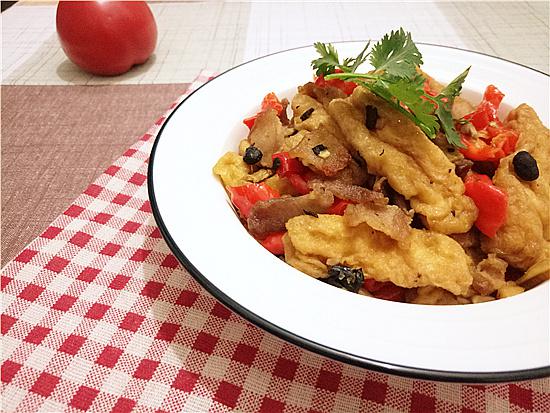 家鄉(xiāng)豆腐的做法-咸鮮味炒菜譜